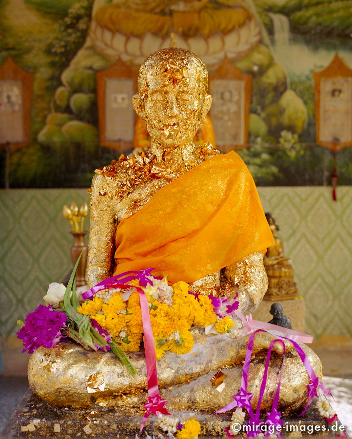 Gold and Flowers
Chiang Mai
Schlüsselwörter: meditation1, Kraft, Verehrung, Kult, Opfer, Meditation, Buddhismus, Religion, Schrein, Spiritualität, Anbetung, Ruhe, Natur, Frieden, heilig, Entspannung, entspannen, Glauben, gläubig, religiös, Kontemplation, Liebe,
