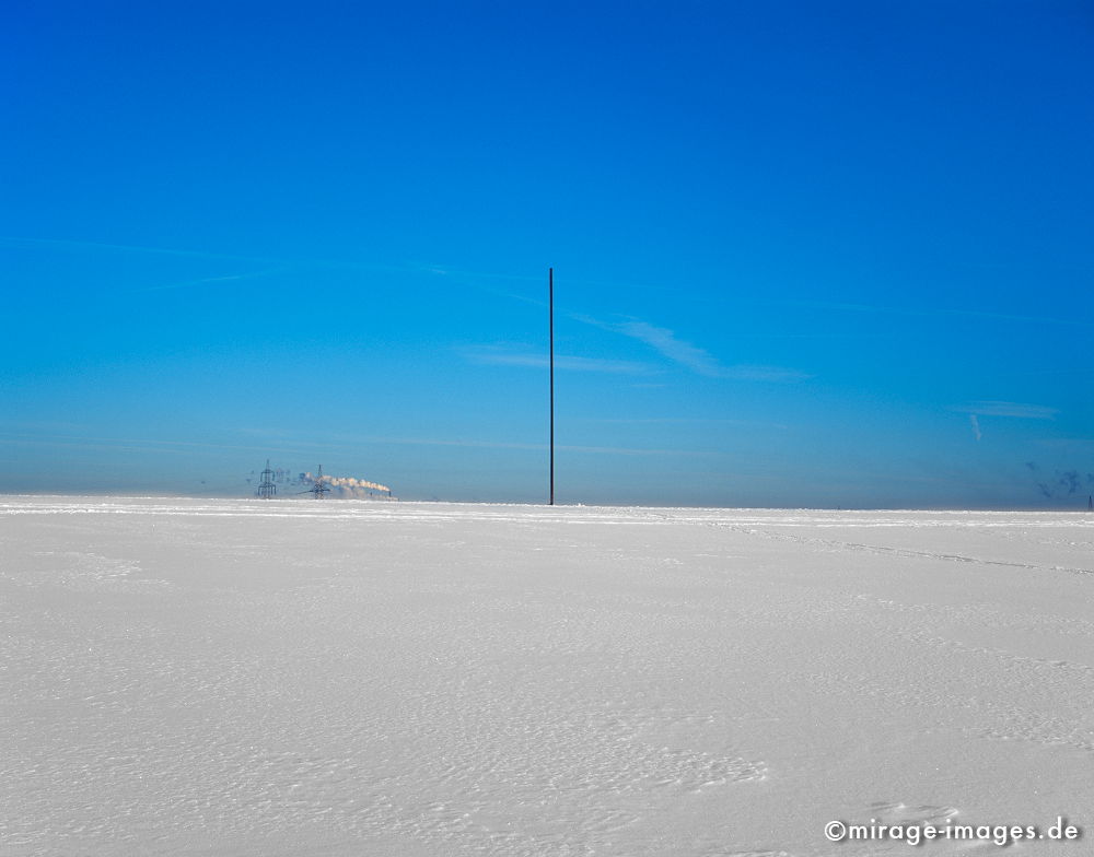 Bramme Schurenbach Halde 
Schlüsselwörter: Winter, winter1, Eis, Schnee, Klte, kalt, Skulptur, blau, Frost,