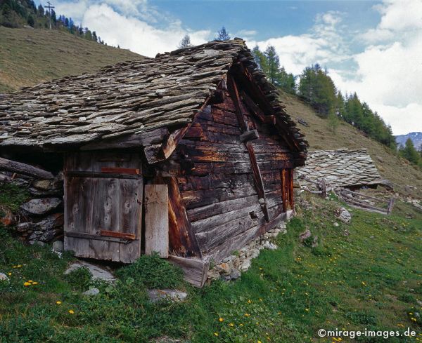 Accommodation
Val d'Hérémence
Schlüsselwörter: Europa, Schweiz, Alpen, Hochland, wandern, Wanderung, Hochgebirge, alpin, Dorf, Haus, Gebäude, Architektur, Stall, Ställe, Hütten, Dach, Dächer, Granitschiefer, Schiefer, Berge, Unterkunft, Ansammlung, Stein, Schuppen, Verschlag, Unterschlupf, grob, 