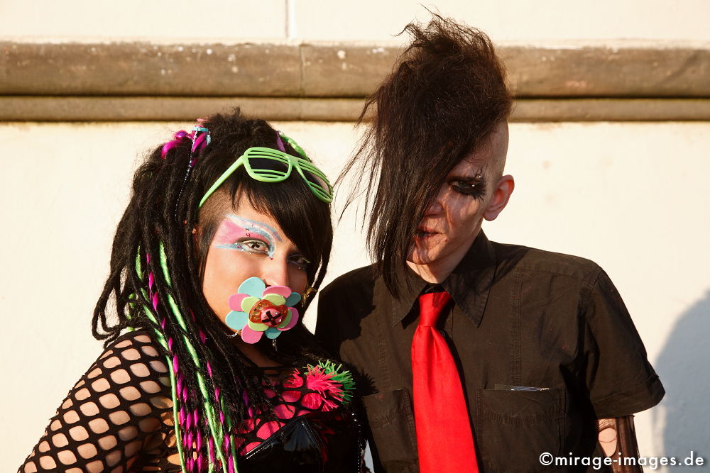 Japan Tag
D�sseldorf
Schlüsselwörter: Rollenspiel, Cosplay, Comic, Manga, Anime, Jugendkultur, Japan, japanisch, Fernost, bunt, schrill, Pop, Popkultur, futuristisch, virtuell, Fantasie, bizarr, Gothik, Mädchen, schräg, niedlich, Punk, Lolita, Sex, erotisch, Paar, exotisch, Kultur, Outfit,