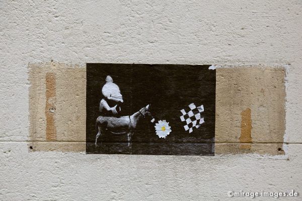 Streetart
Lausanne
Schlüsselwörter: Esel, Blume, Flagge, Hände, kurios, Kunst, schwarzweiss, Plakat, undurchschaubar, Assoziation, Fragezeichen, 