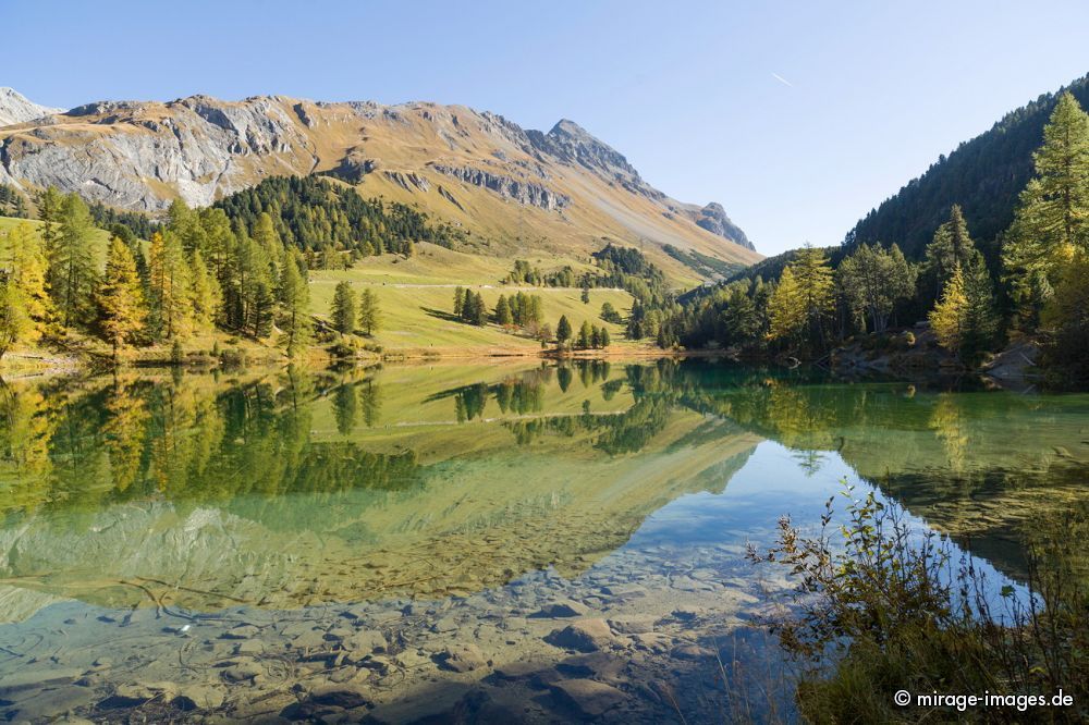 Palpuognasee - Lai da Palpuogna
Albulapass
Schlüsselwörter: See Herbst farbig Spiegelung Reflektion romantisch unberührt Natur natürlich malerisch Schönheit Harmonie Frieden friedlich Wasser Stille empfindlich rein sauber lakes1 sonnig positiv Gleichgewicht Farben Ufer Postkarte